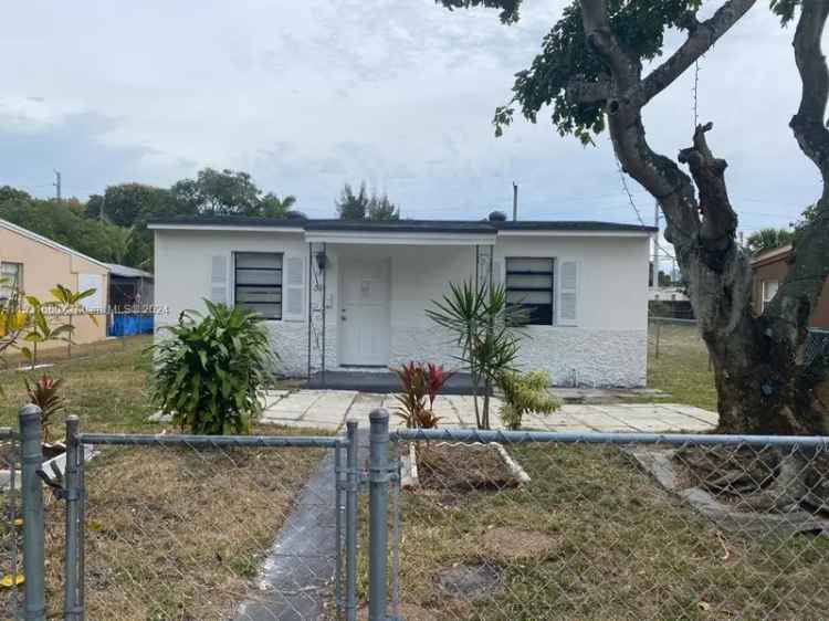 Single-family house For Sale in Fort Lauderdale, Florida