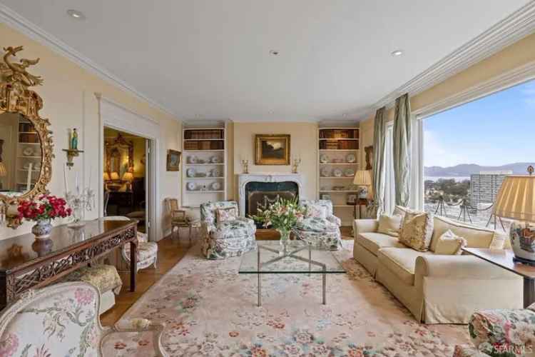 Condo For Sale in 1054, Chestnut Street, San Francisco, California