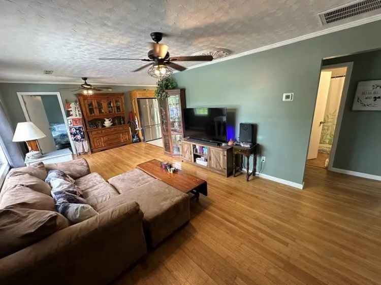 Single-family house For Sale in Blairsville, Georgia