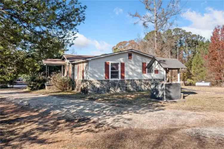 Single-family house For Sale in 328, Whitaker Road, LaGrange, Georgia