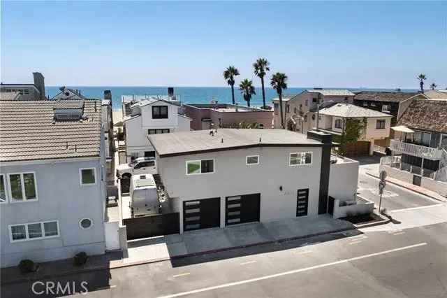 Single-family house For Sale in 6211, Seashore Drive, Newport Beach, California