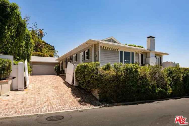 Single-family house For Sale in 9279, Sierra Mar Drive, Los Angeles, California