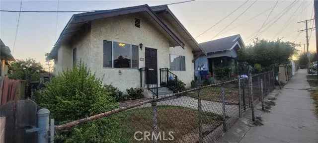 Single-family house For Sale in Los Angeles, California