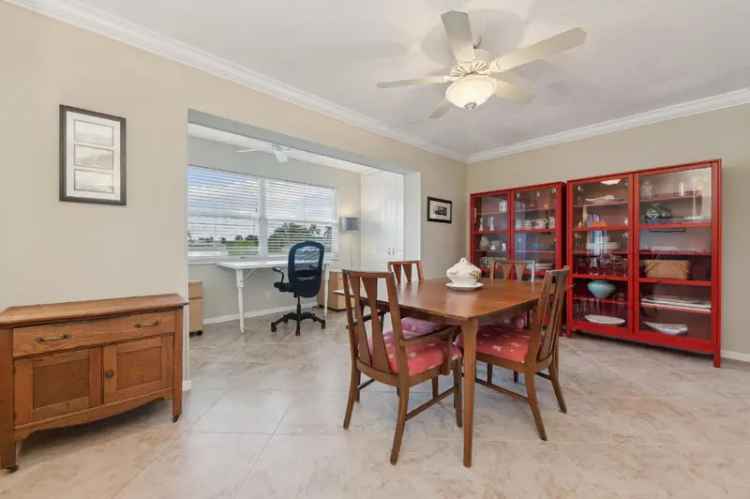 Single-family house For Sale in 2013, Southwest 6th Avenue, Boynton Beach, Florida