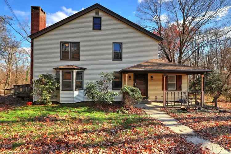 Single-family house For Sale in 921, Shepard Avenue, Hamden, Connecticut