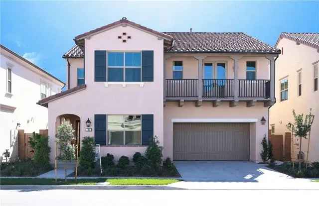 Single-family house For Sale in Irvine, California