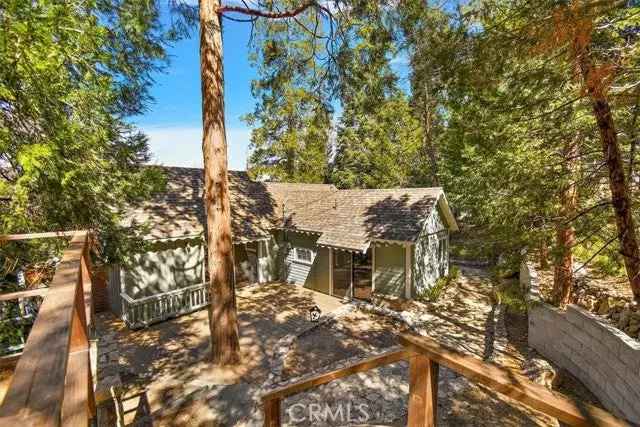 Single-family house For Sale in Twin Peaks, California