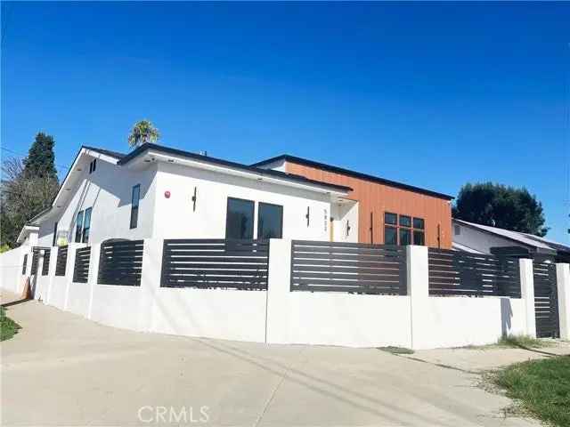 Single-family house For Sale in 5833, Yarmouth Avenue, Los Angeles, California