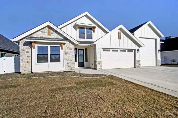 Single-family house For Sale in 210, East Jarvis Street, Meridian, Idaho