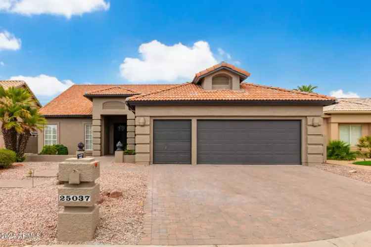 Single-family house For Sale in 25037, South Ribbonwood Drive, Chandler, Arizona