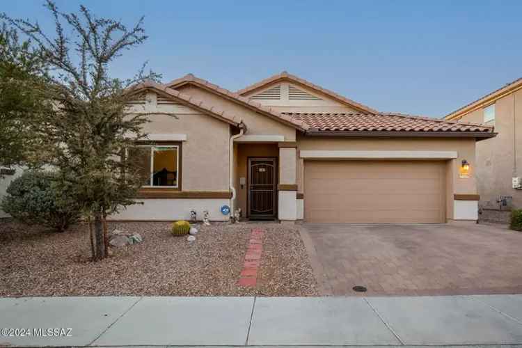 Single-family house For Sale in 9016, West Hidden Saguaro Trail, Marana, Arizona