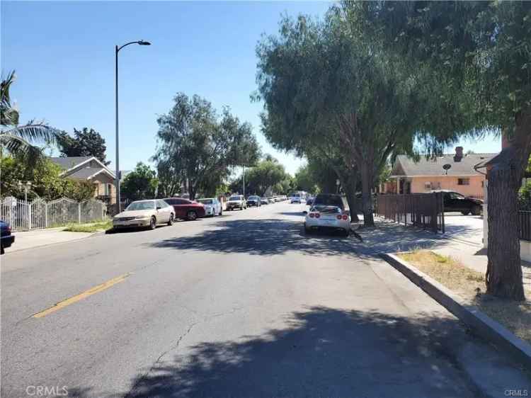 Multi-family house For Sale in Los Angeles, California