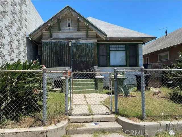 Single-family house For Sale in Los Angeles, California