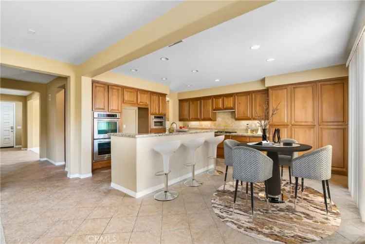 Single-family house For Sale in 28493, Ripple Brook Lane, Menifee, California