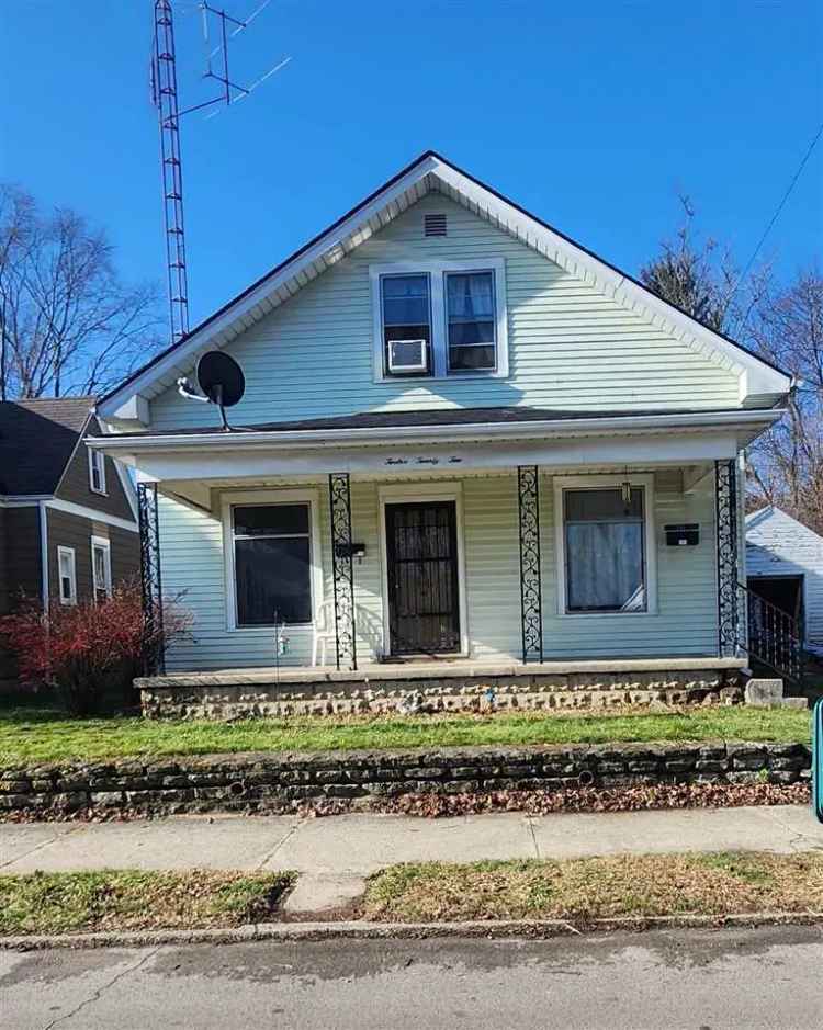 Multi-family house For Sale in 1222, Hunt Street, Richmond, Indiana