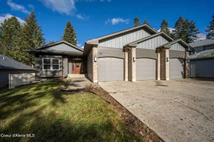 Single-family house For Sale in 3061, East Lake Forest Drive, Hayden Lake, Idaho