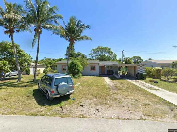 Single-family house For Sale in 208, Southwest 8th Court, Delray Beach, Florida