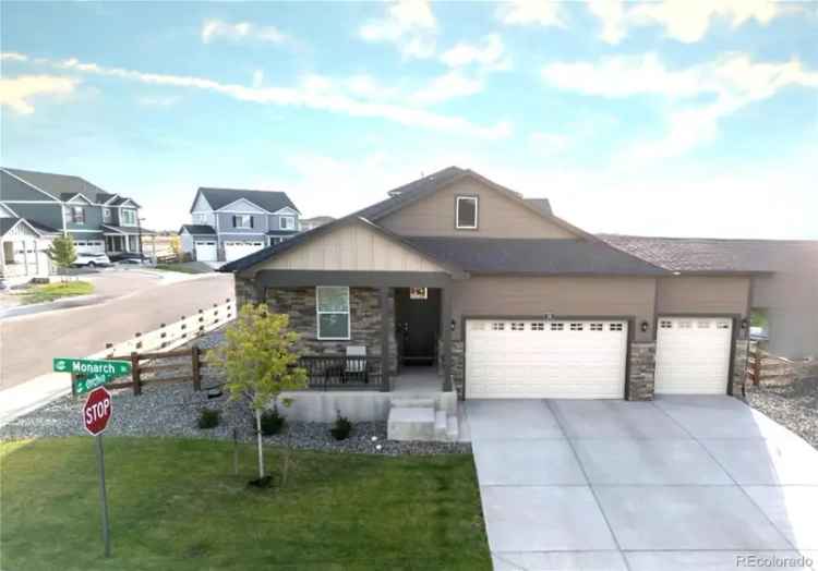 Single-family house For Sale in Bennett, Colorado