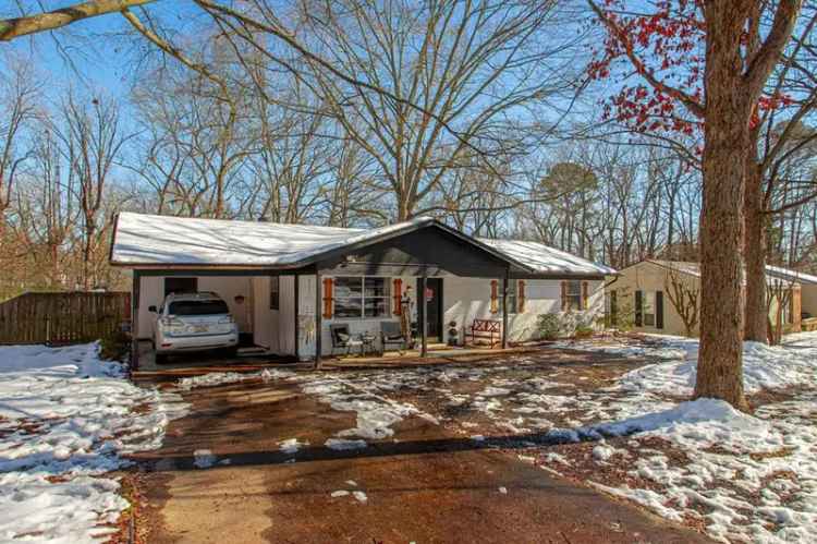 Single-family house For Sale in 807, Rosewood Drive, Benton, Arkansas