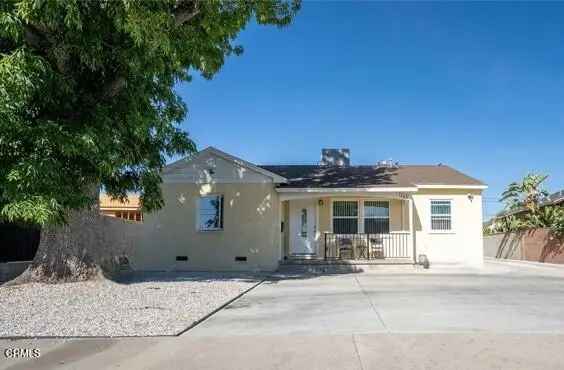 Multi-family house For Sale in 7663, Shadyglade Avenue, Los Angeles, California