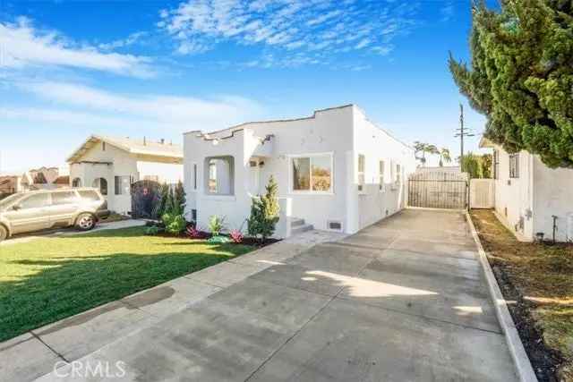 Single-family house For Sale in 6752, 2nd Avenue, Los Angeles, California