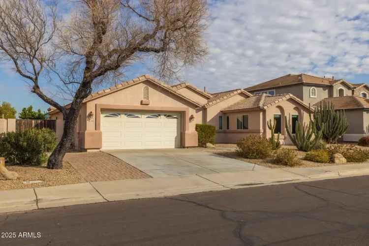 Single-family house For Sale in 3404, East Los Altos Road, Gilbert, Arizona