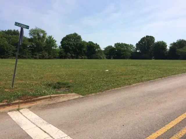 Land For Sale in Tuscumbia, Alabama