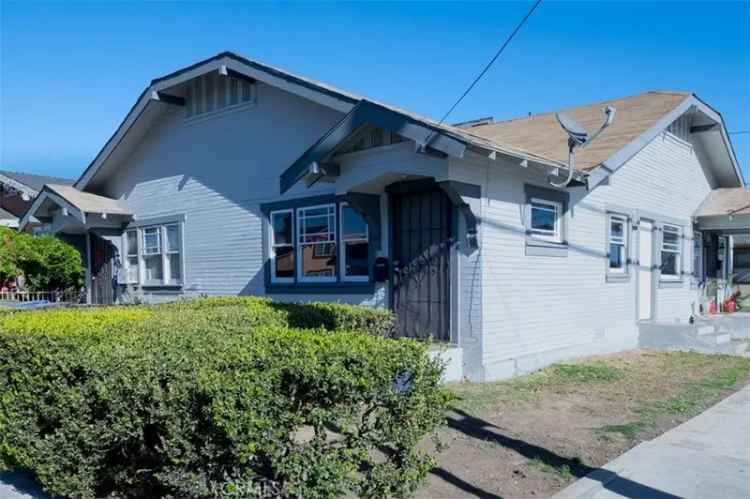 Multi-family house For Sale in 529, South Flower Street, Santa Ana, California