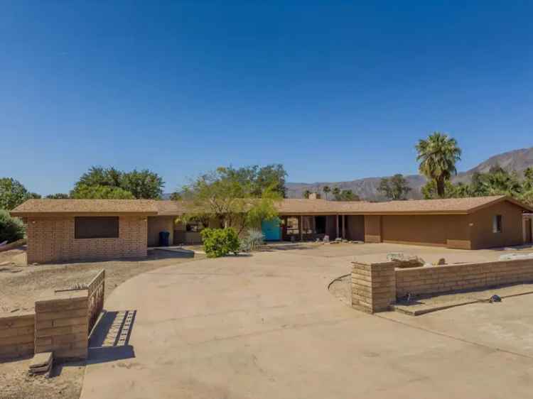 Single-family house For Sale in 259, Montezuma Road, Borrego Springs, California