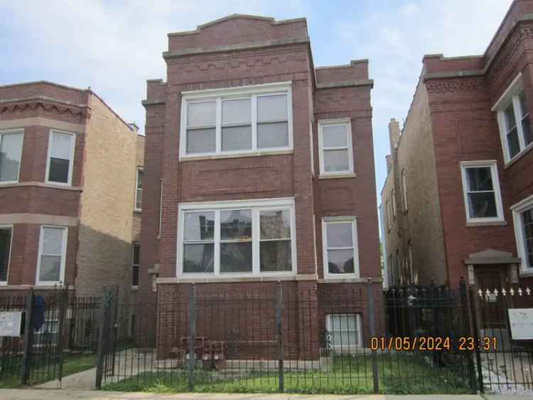 Multi-family house For Sale in 2229, North Springfield Avenue, Chicago, Illinois