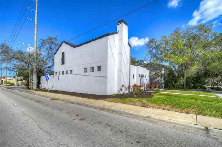 Single-family house For Sale in 2909, West Fountain Boulevard, Tampa, Florida