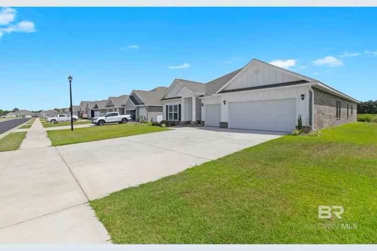 Single-family house For Sale in Daphne, Alabama