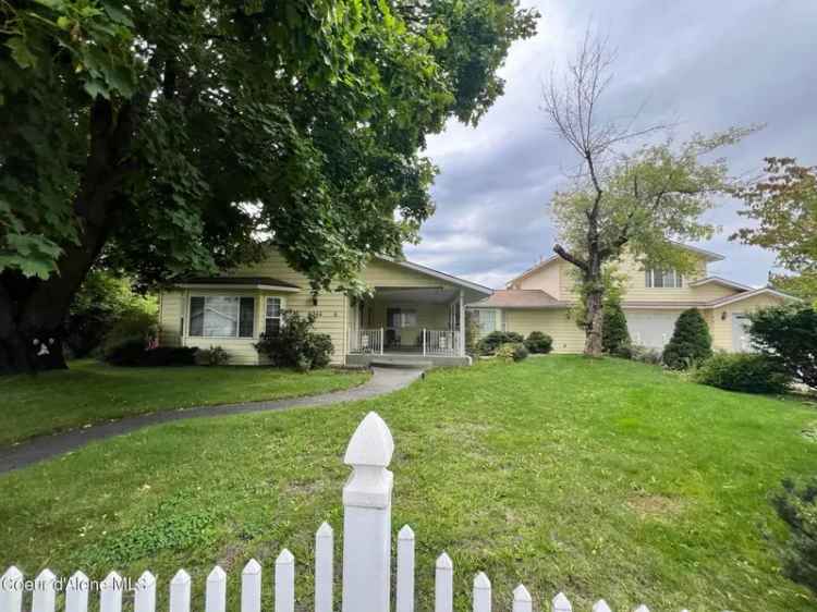 Single-family house For Sale in 6344, North Colfax Street, Dalton Gardens, Idaho