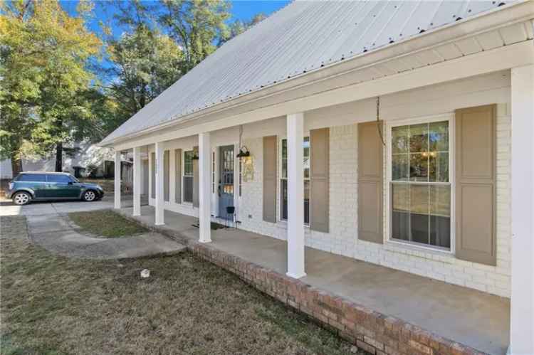 Single-family house For Sale in 131, Marikesh Drive, Daphne, Alabama