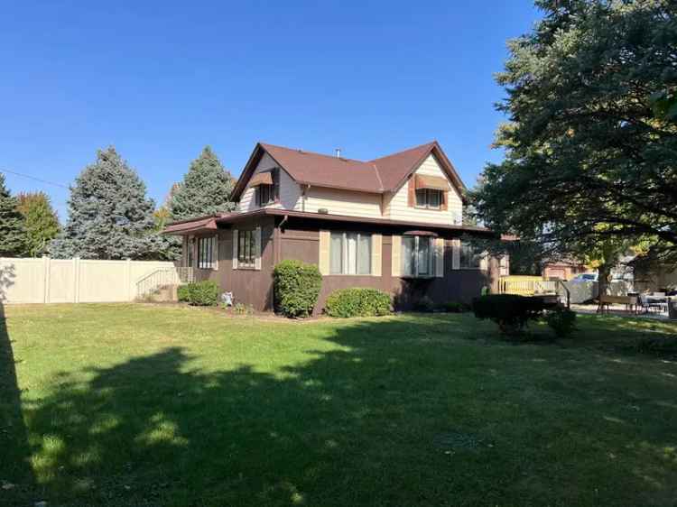 Single-family house For Sale in Peru, Illinois