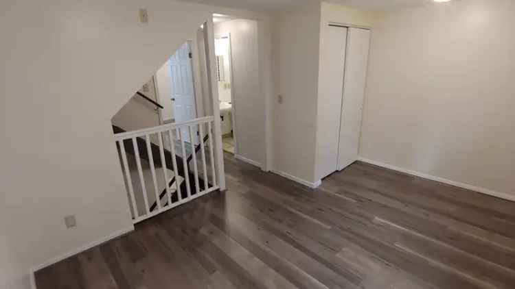 2 Bedroom Townhouse Apartment for Rent