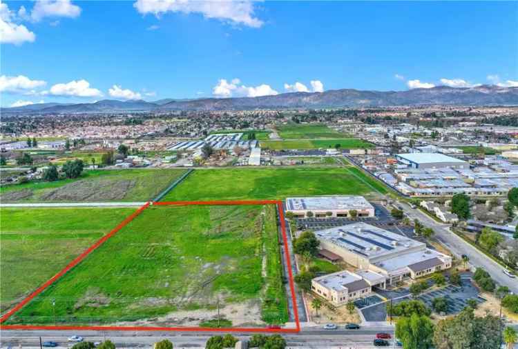 Land For Sale in Hemet, California