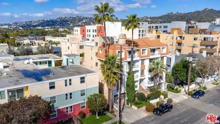 Multi-family house For Sale in 1215, North Sycamore Avenue, Los Angeles, California