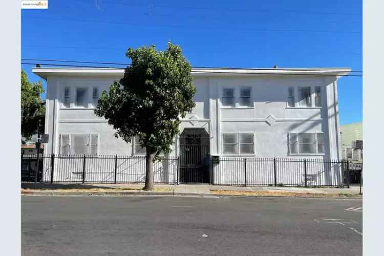 Multi-family house For Sale in 1864, 11th Avenue, Oakland, California