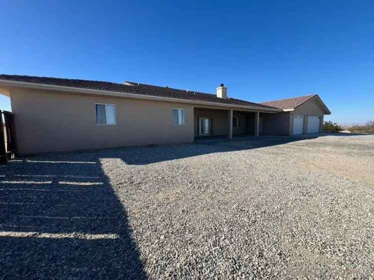 Single-family house For Sale in 5551, Sunrise Road, Twentynine Palms, California