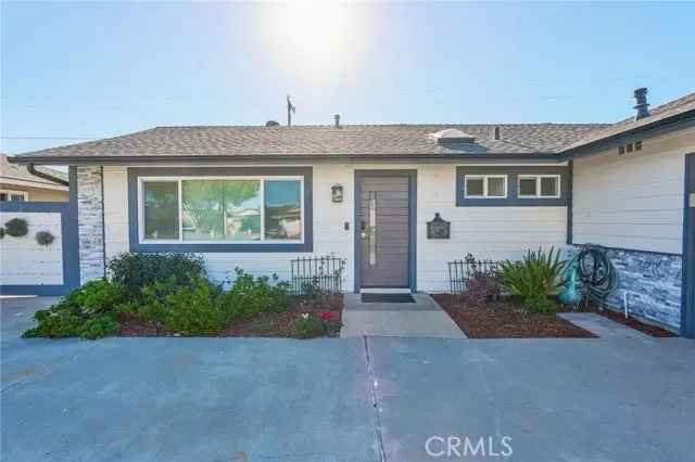 Single-family house For Sale in 5622, Nevada Drive, Huntington Beach, California