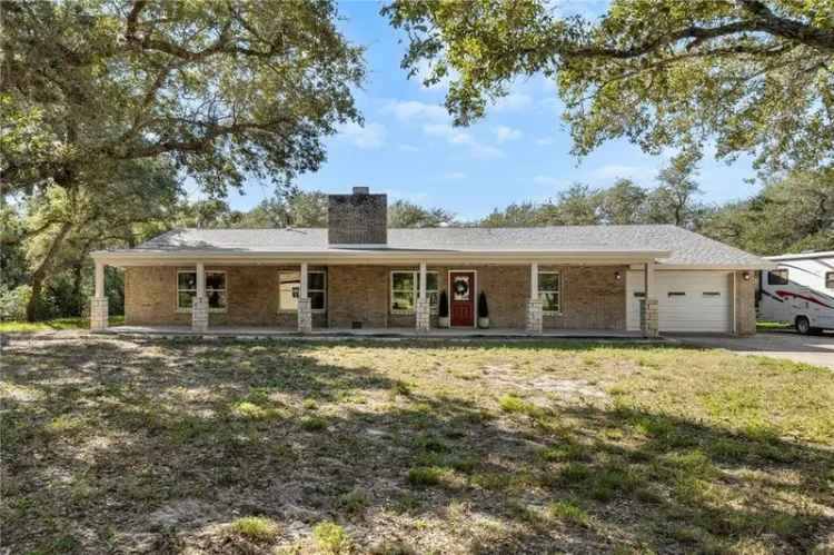 Single-family house For Sale in 2233, Kirby Road, Texas