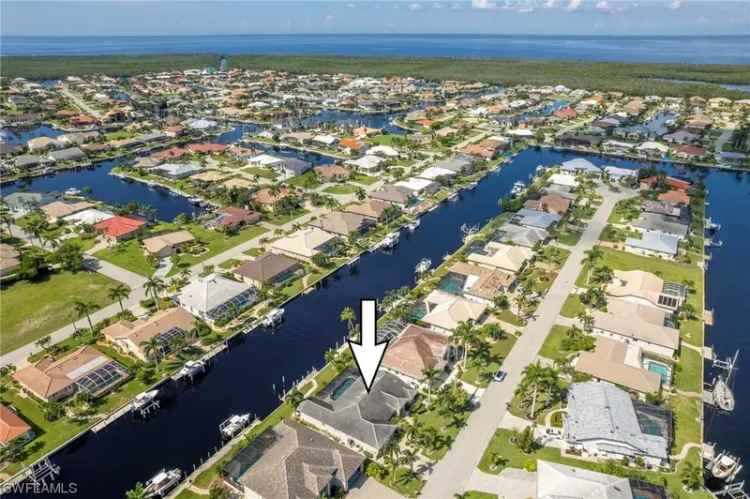 Single-family house For Sale in 2505, Rio Tiber Drive, Punta Gorda, Florida