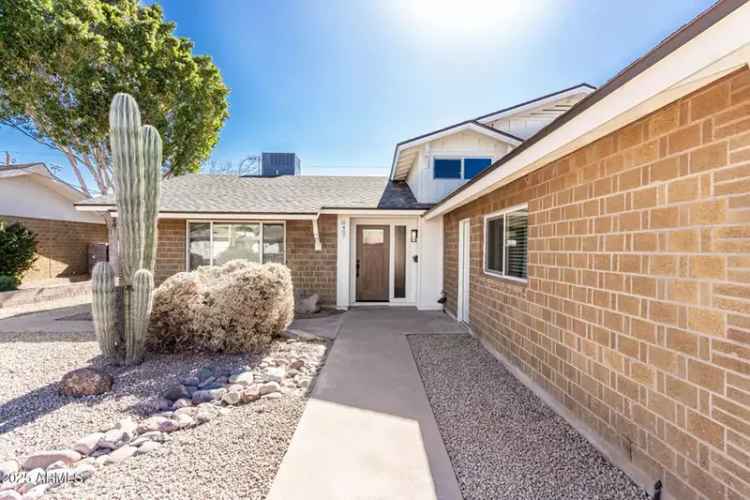 Single-family house For Sale in 8407, East San Miguel Avenue, Scottsdale, Arizona