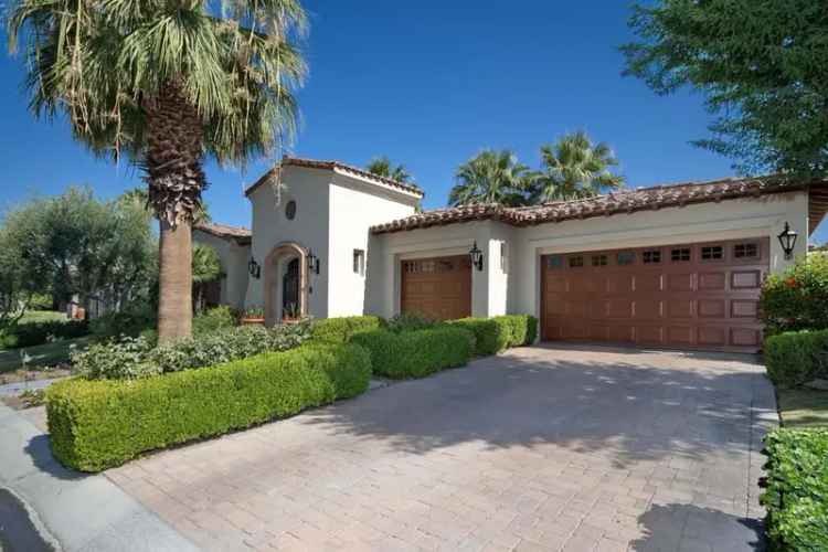 Single-family house For Sale in Indian Wells, California