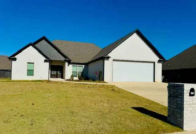 Single-family house For Sale in Paragould, Arkansas