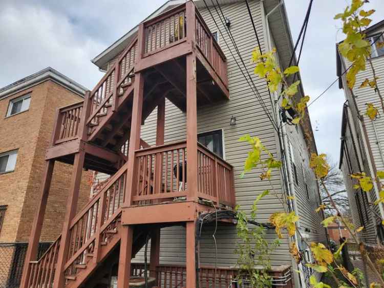 Multi-family house For Sale in 7012, South Dorchester Avenue, Chicago, Illinois