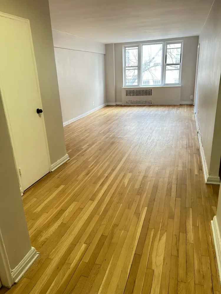 2-Bedroom Apartment for Rent in Morris Park