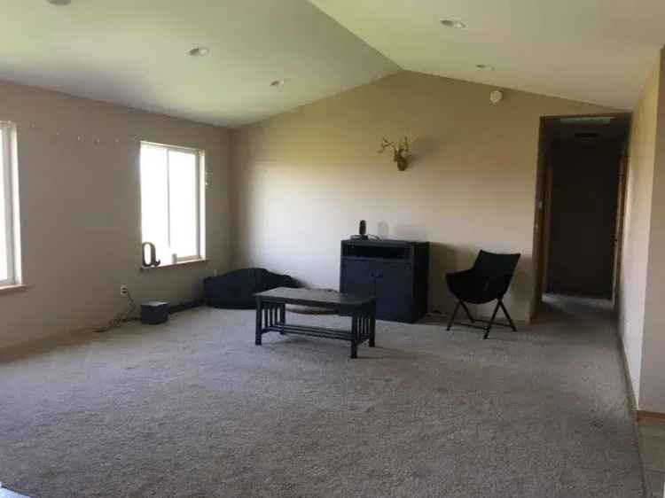 Home for Rent 2100 Month Security Deposit 1000