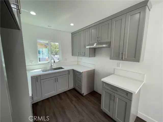 Multi-family house For Sale in 10558, Laurel Canyon Boulevard, Los Angeles, California